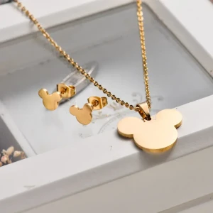 Conjunto dorado silueta icónica